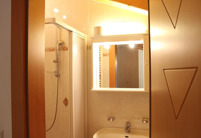 Ferienwohnung 3 - Badezimmer
